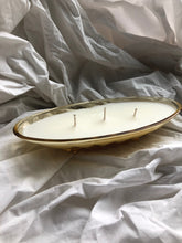 Load image into Gallery viewer, amber oval ashtray
